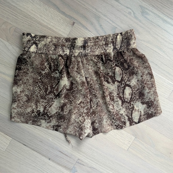 Enza Costa Yoryu Chiffon Drawcord Short Snakeskin Print - Picture 4 of 5